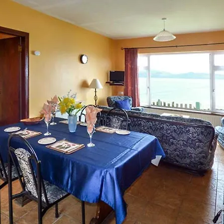 Rossbeigh No 4 Holiday home *